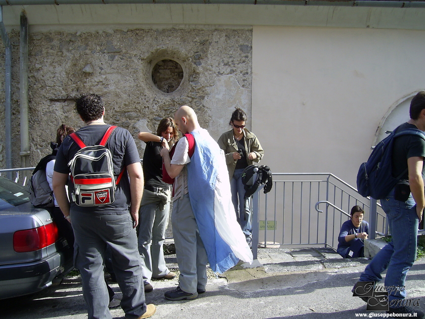 Clicca per vedere l'immagine alla massima grandezza